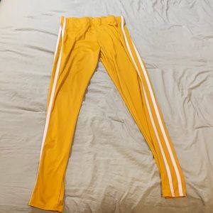 Target gold white stripped size L